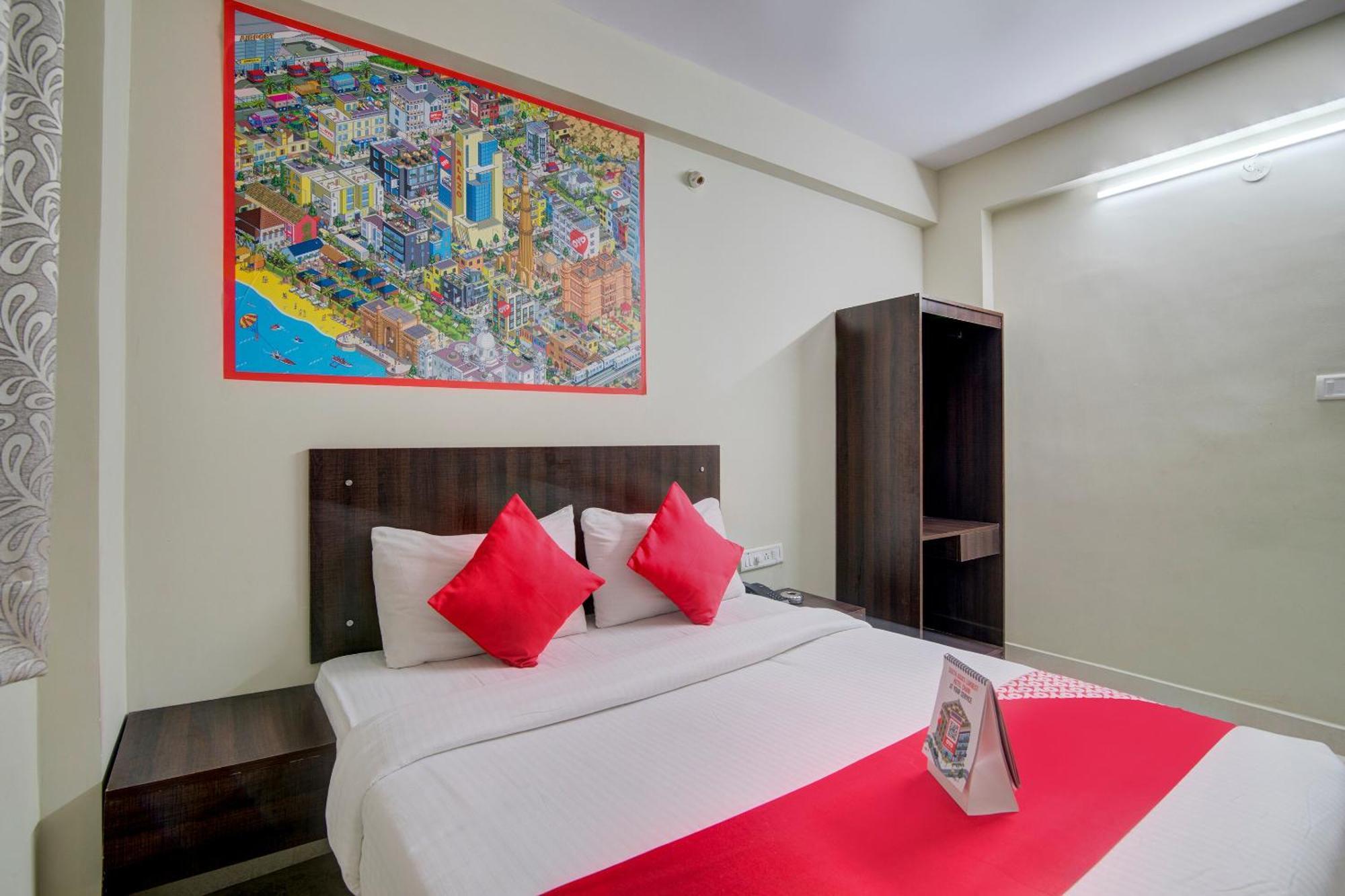 Hotel O Varcity Plaza Бангалор Екстериор снимка